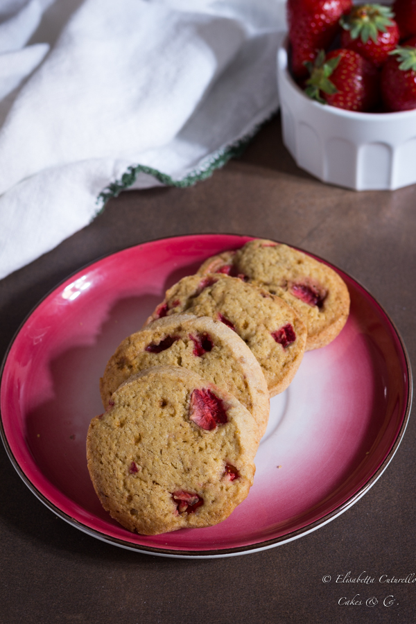 Biscotti Alle Fragole Fresche Biscotti alle fragole fresche