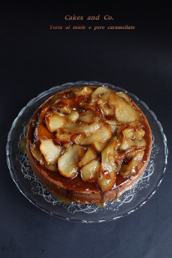Torta la miele e pere caramellateIMG_0025