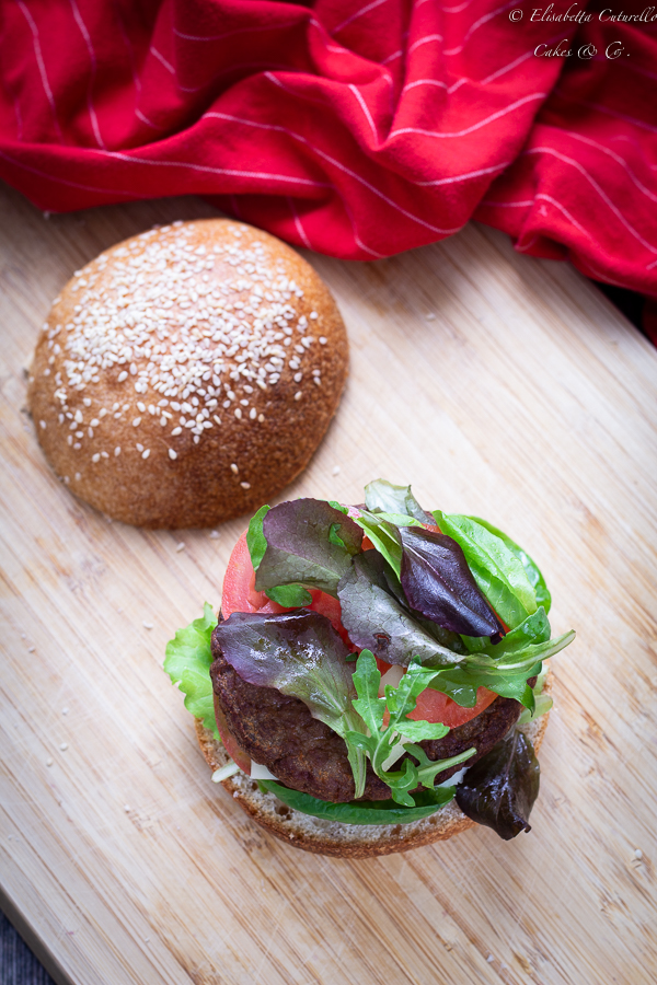Panini per hamburger (Burger buns) con licoli