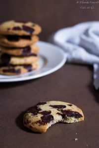 Cookies al cioccolato fondente i biscotti americani più famosi e più golosi.