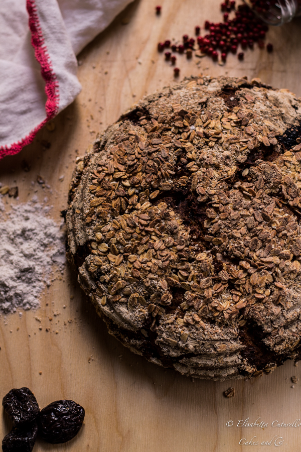 Pane alle segale prugne e peperosa