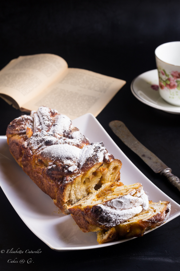 Brioche al burro di zucca e mandorle - Almonds Pumpkin Butter Brioche