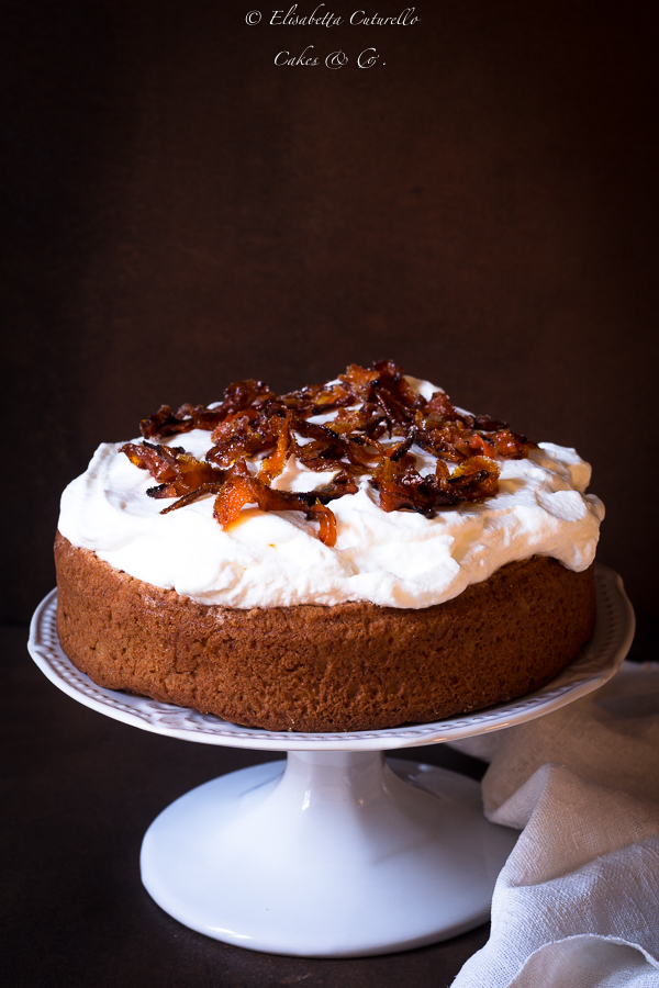 torta con gli scarti dell'estrattore e carote caramellate