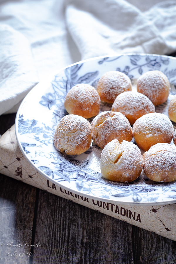 Castagnole alla ricotta e limoncello in friggitrice ad aria