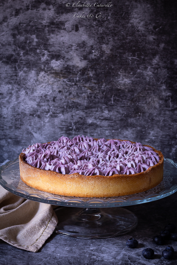 Crostata con confettura di mirtilli e ganache al cioccolato bianco