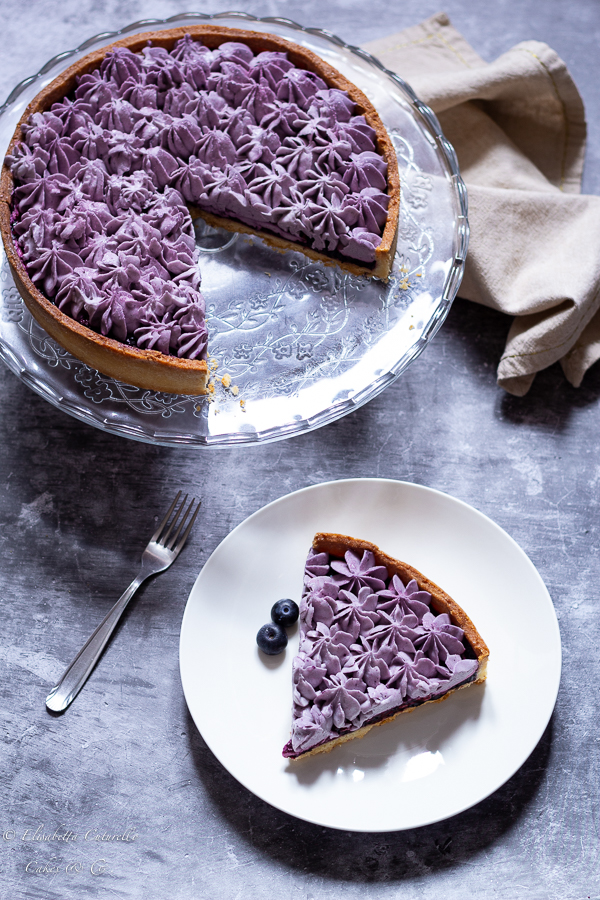 Crostata con confettura di mirtilli e ganache