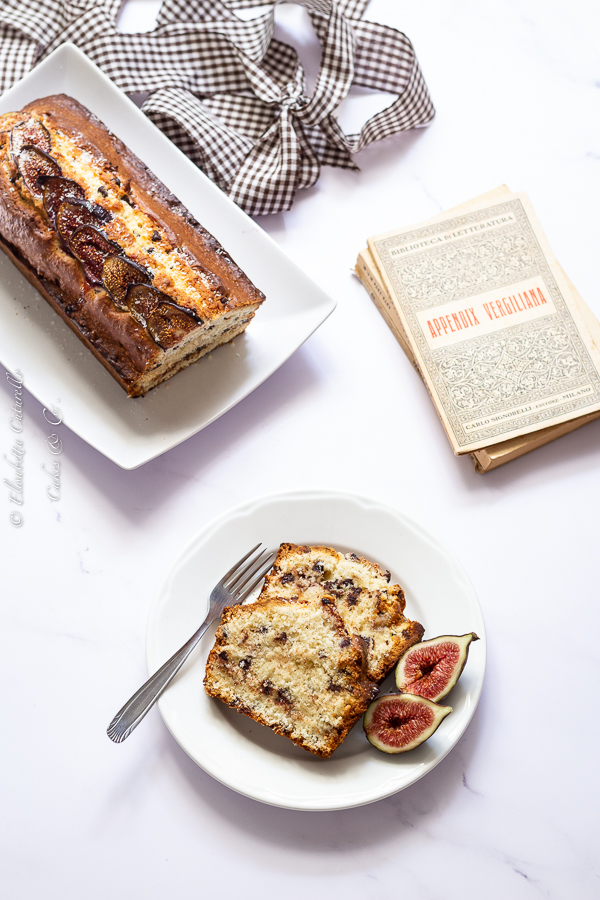 Plumcake fichi e cocco con gocce di cioccolato